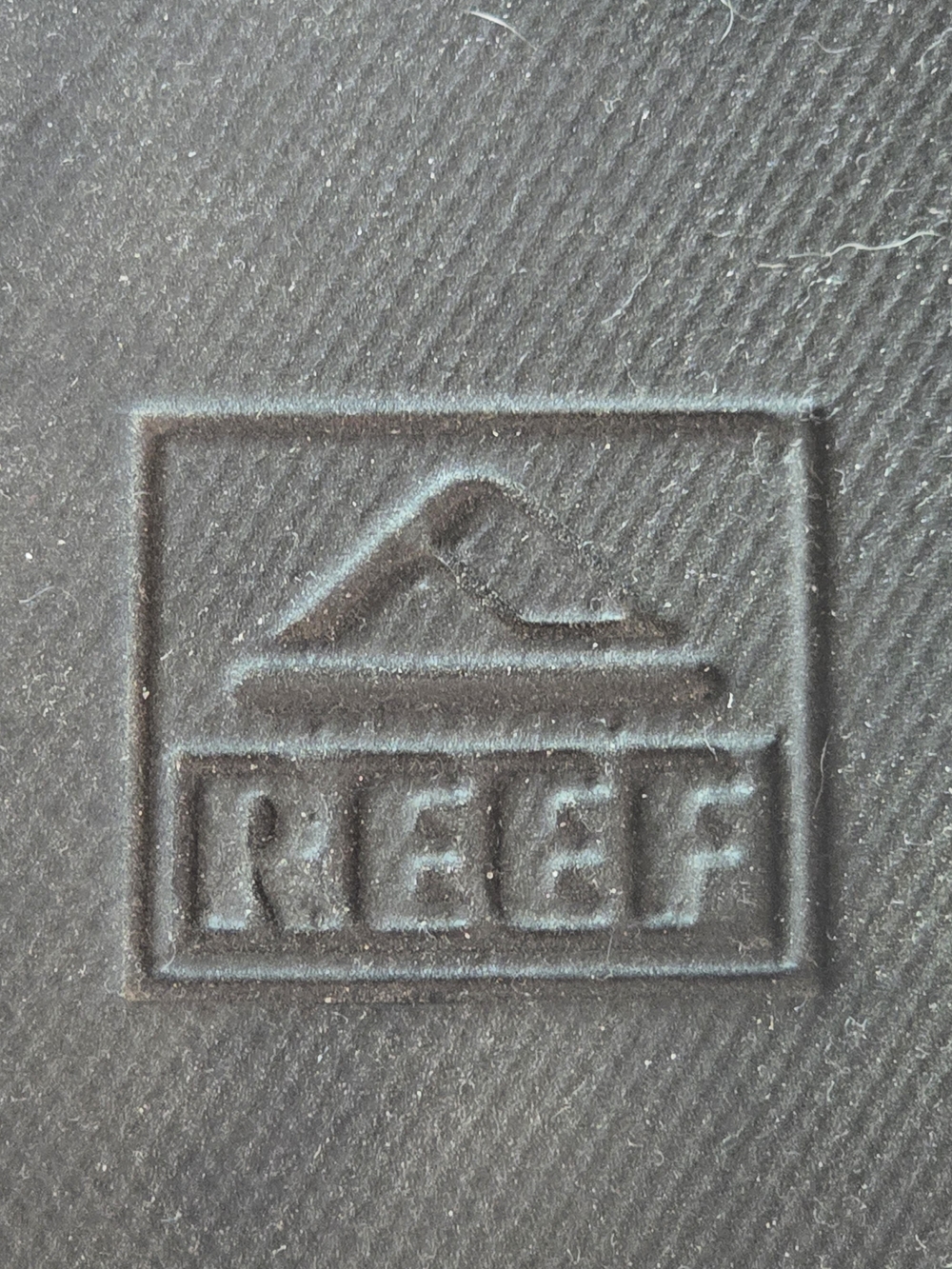 Reef Black Embossed Logo Flip-Flops - Picture 3 of 6
